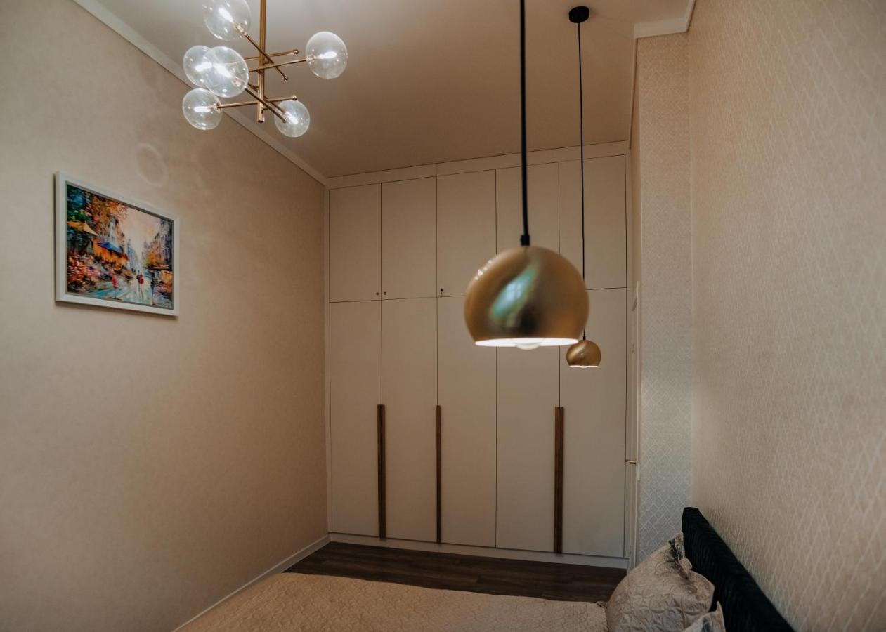 V.I.P Apartments Dominikanos Lviv Exterior photo